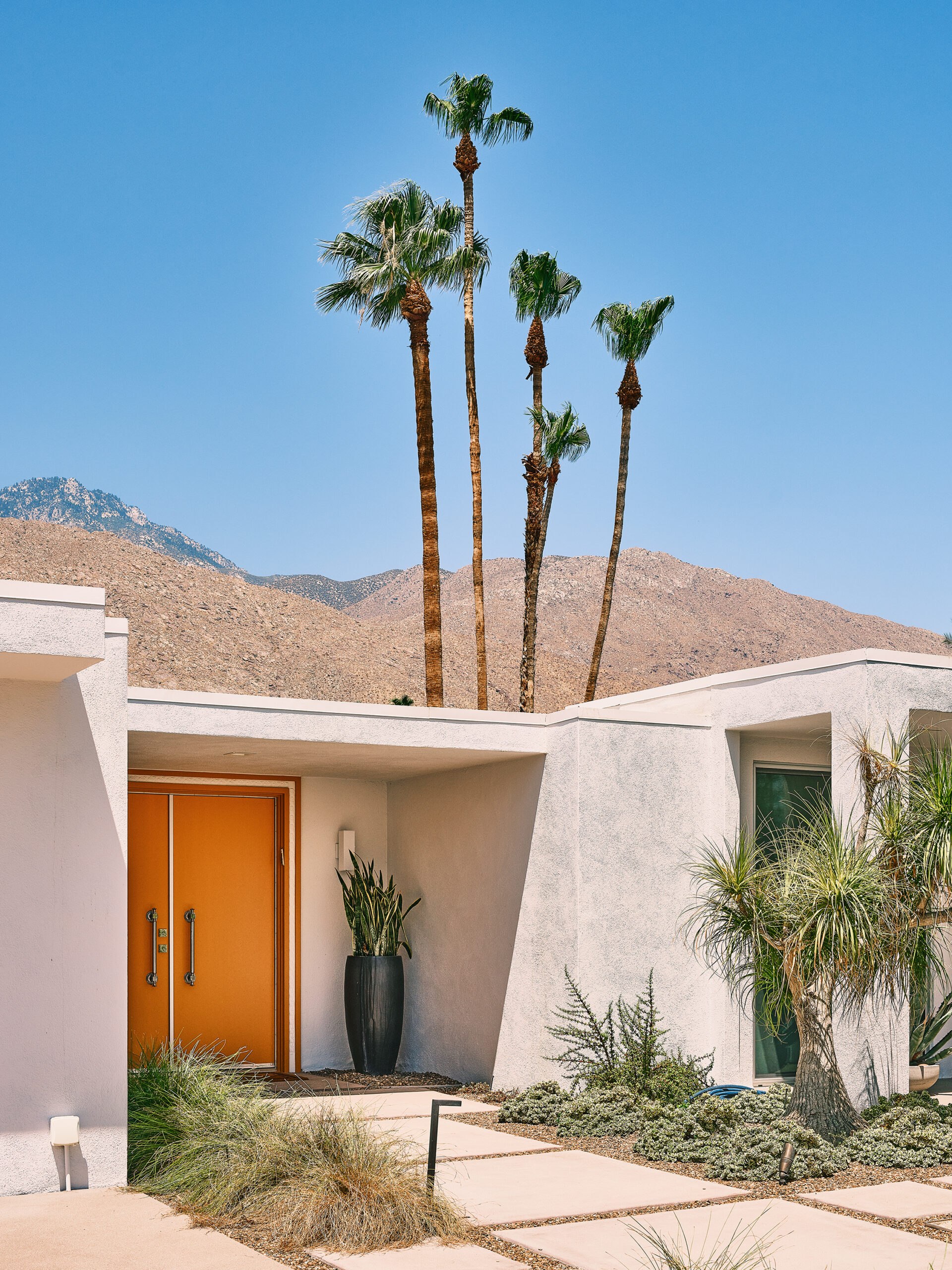Californie, Palm Spring, porte orange. Photographies Laurent Ponce